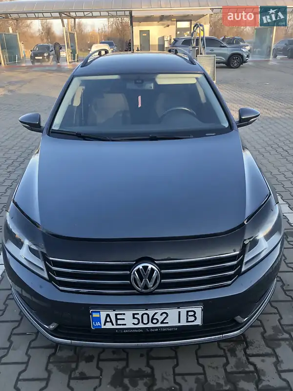 Volkswagen Passat 2012 VIN WVWZZZ3CZDE005035 фото оголошення 4 з 49
