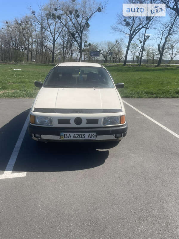 Седан Volkswagen Passat 1991 в Черкассах