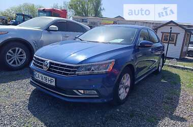 Седан Volkswagen Passat 2016 в Черкасах