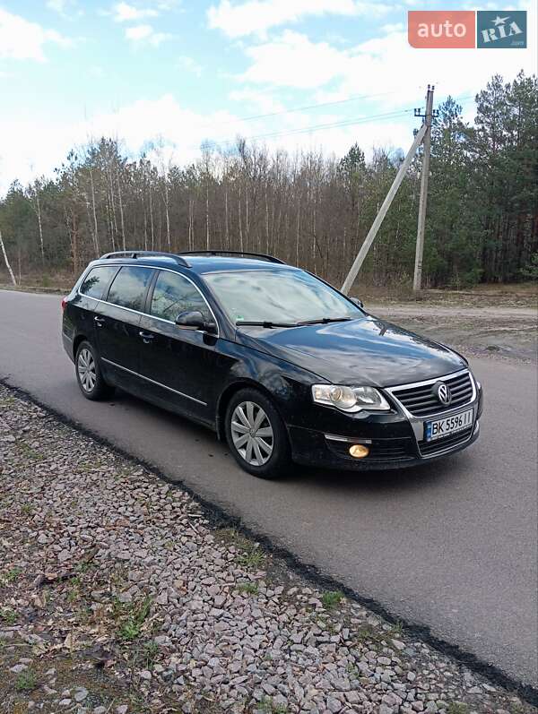 Універсал Volkswagen Passat 2006 в Зарічному