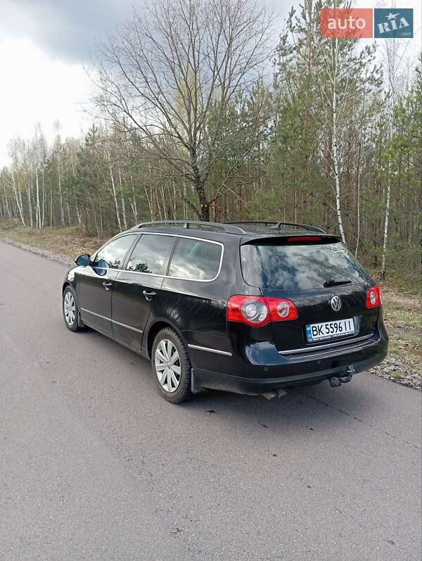 Універсал Volkswagen Passat 2006 в Зарічному