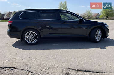 Универсал Volkswagen Passat 2015 в 