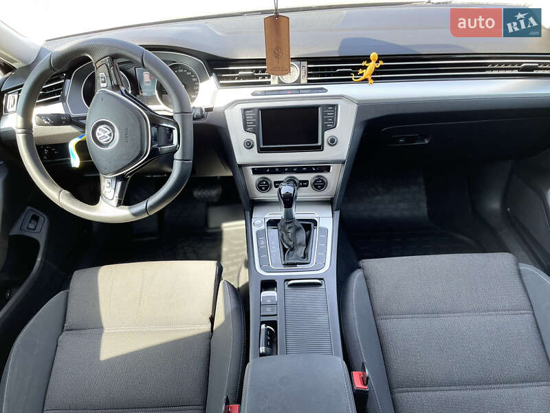 Универсал Volkswagen Passat 2015 в Лубнах