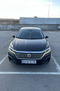 Седан Volkswagen Passat 2019 в Киеве