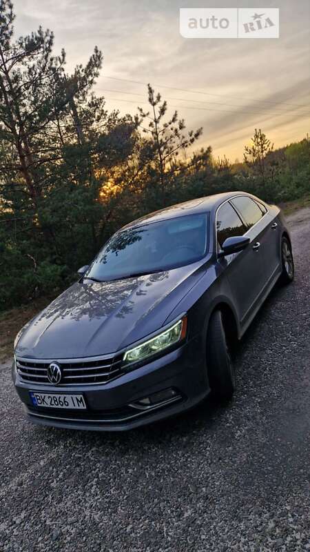 Седан Volkswagen Passat 2017 в Березному