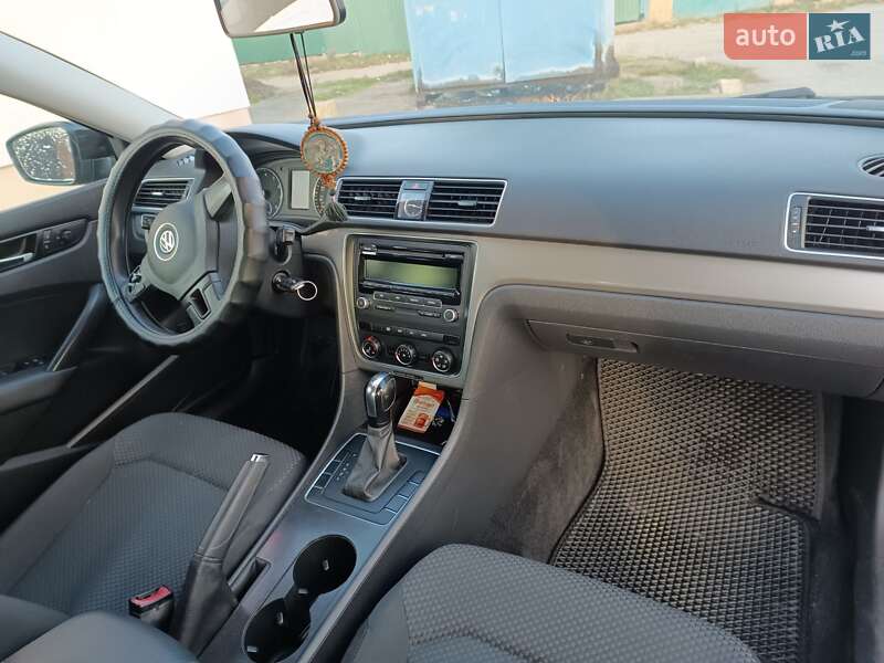 Седан Volkswagen Passat 2013 в Виннице