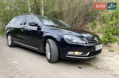 Универсал Volkswagen Passat 2013 в 