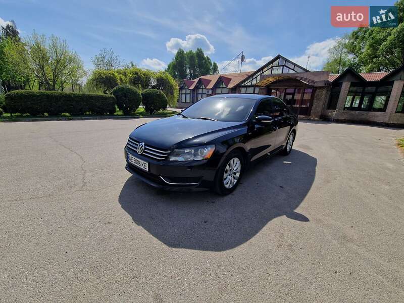 Седан Volkswagen Passat 2014 в Днепре