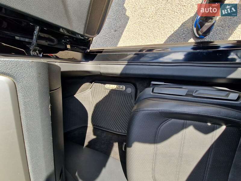 Седан Volkswagen Passat 2014 в Днепре