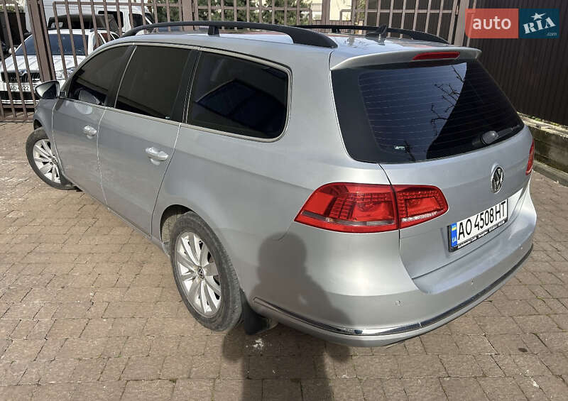 Универсал Volkswagen Passat 2013 в Ужгороде
