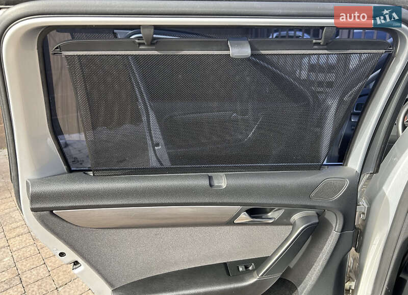 Универсал Volkswagen Passat 2013 в Ужгороде