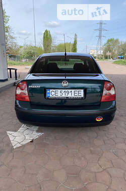 Седан Volkswagen Passat 2002 в Херсоне