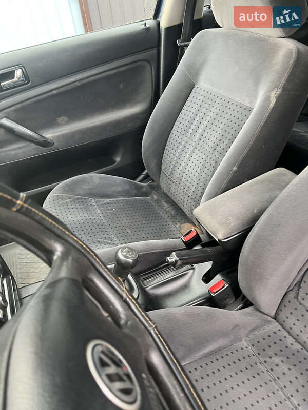 Универсал Volkswagen Passat 1997 в Одессе