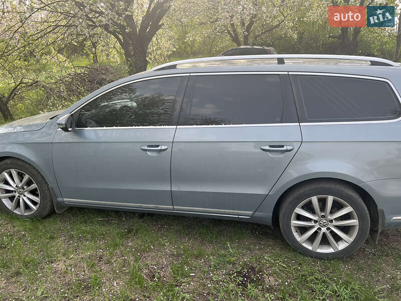 Универсал Volkswagen Passat 2011 в Кривом Роге