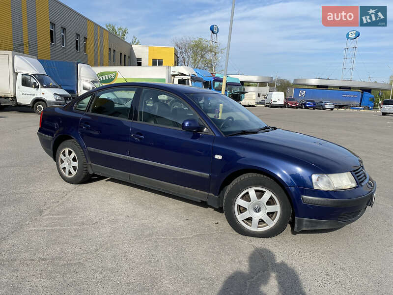 Седан Volkswagen Passat 2000 в Дніпрі