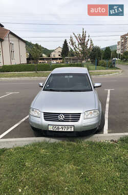Седан Volkswagen Passat 2001 в 