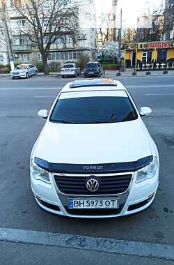 Седан Volkswagen Passat 2010 в Одессе