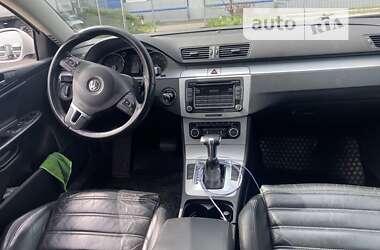 Универсал Volkswagen Passat 2010 в Киеве