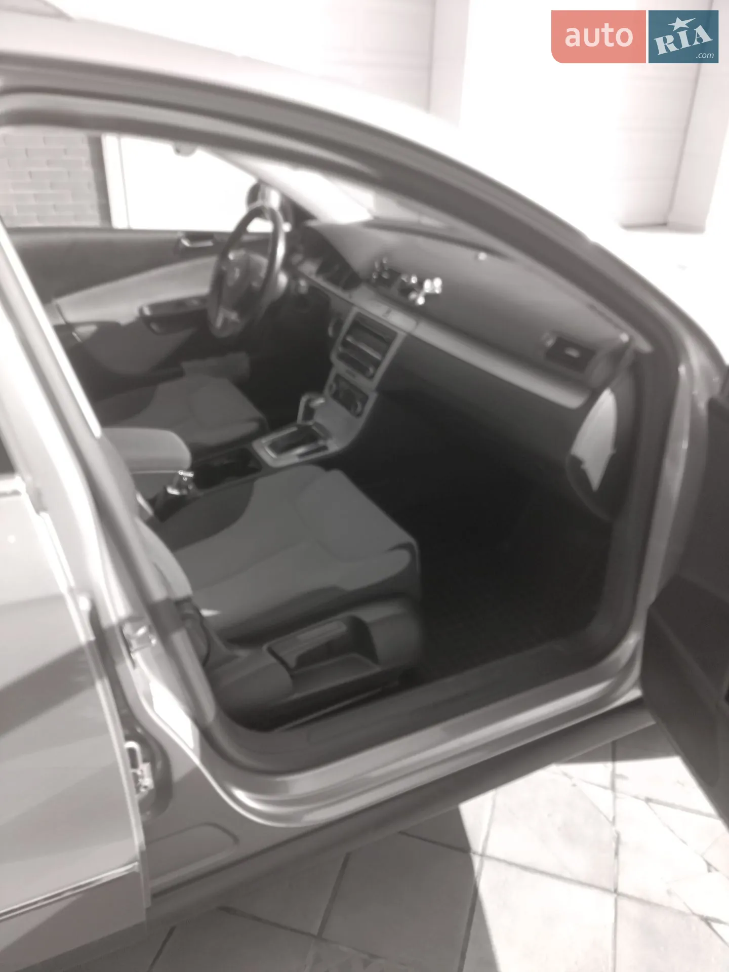 2010 Volkswagen Passat - мініатюра 40