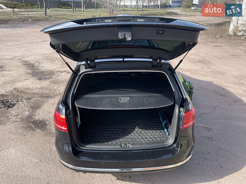 Универсал Volkswagen Passat 2012 в Чернигове