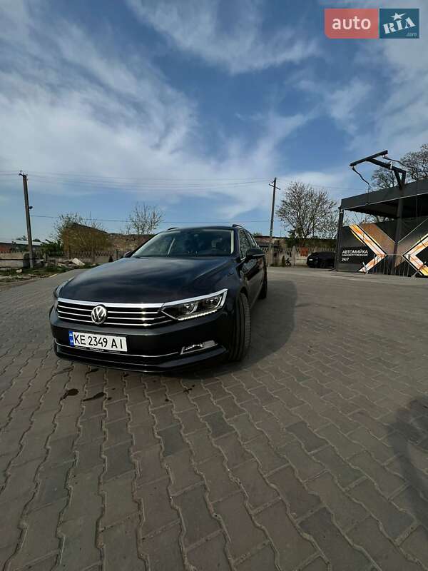 Универсал Volkswagen Passat 2018 в Днепре