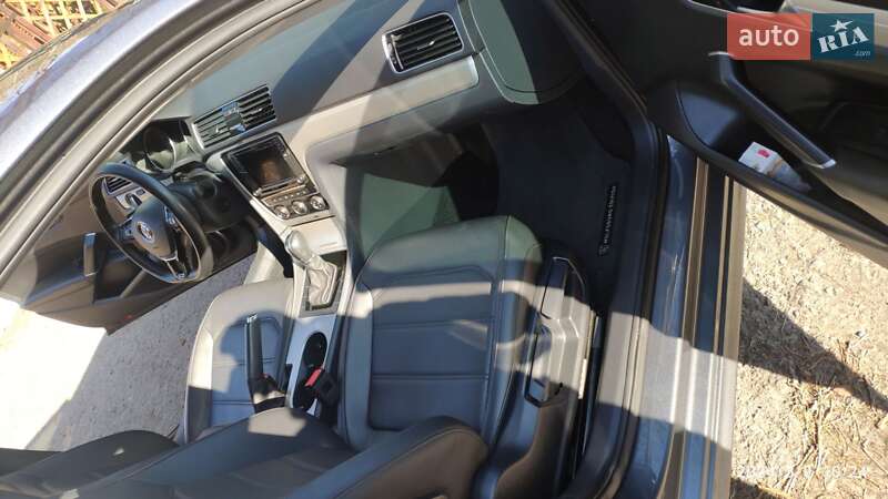 Седан Volkswagen Passat 2018 в Луцке фото 17 Седан Volkswagen Passat 2018 в Луцке