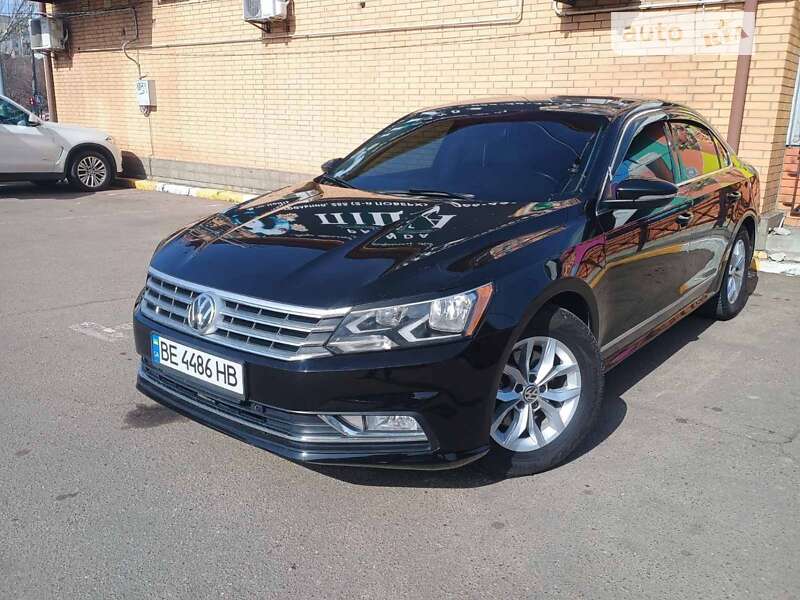 Седан Volkswagen Passat 2017 в Николаеве