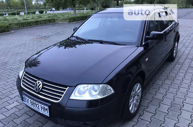 Седан Volkswagen Passat 2002 в Нетешине