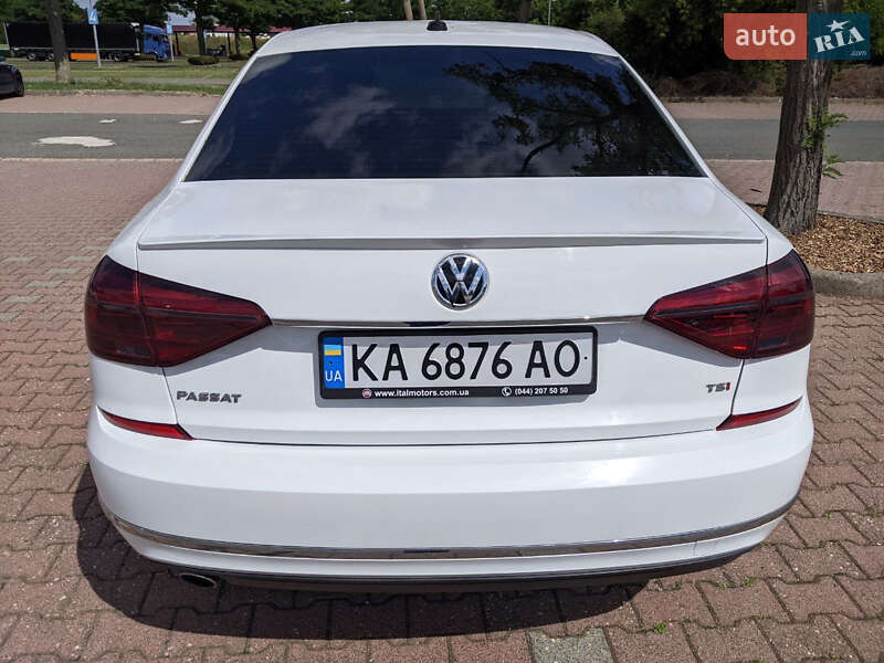 Седан Volkswagen Passat 2016 в Киеве