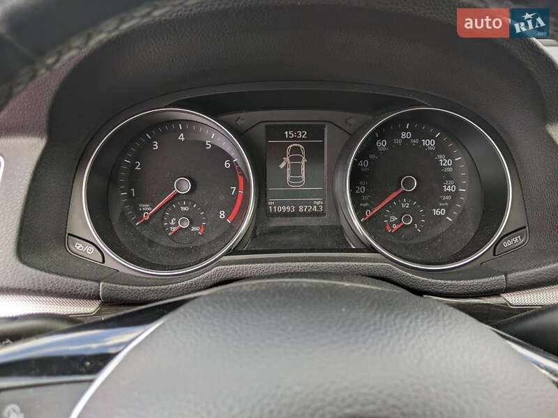 Седан Volkswagen Passat 2016 в Киеве