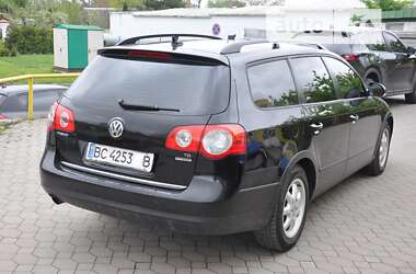 Універсал Volkswagen Passat 2010 в Львові