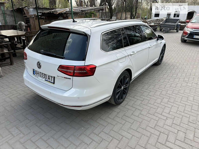 Универсал Volkswagen Passat 2017 в Павлограде