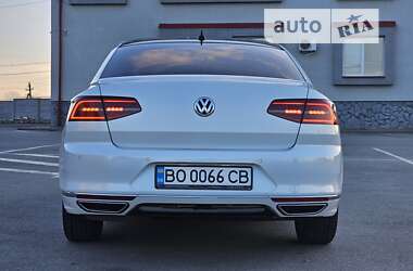 Седан Volkswagen Passat 2016 в Тернополе