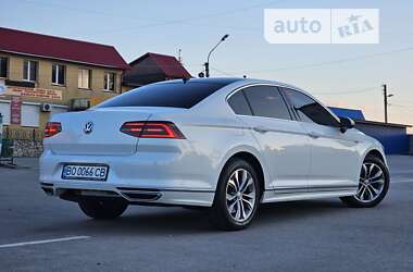 Седан Volkswagen Passat 2016 в Тернополі