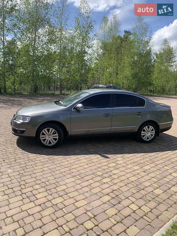 Седан Volkswagen Passat 2006 в Харькове
