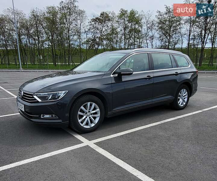 Универсал Volkswagen Passat 2017 в Днепре