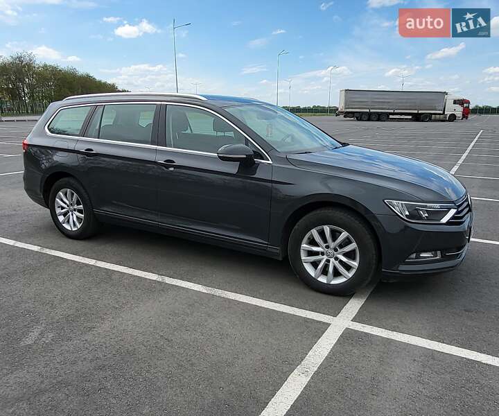 Универсал Volkswagen Passat 2017 в Днепре