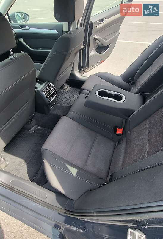 Универсал Volkswagen Passat 2017 в Днепре