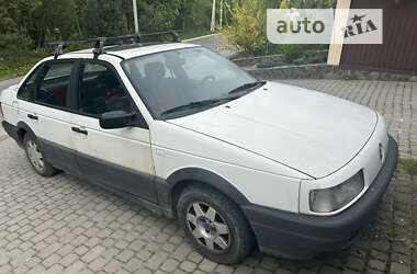 Седан Volkswagen Passat 1988 в Львове