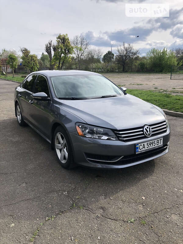 Седан Volkswagen Passat 2012 в Лысянке