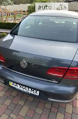 Седан Volkswagen Passat 2012 в Киеве