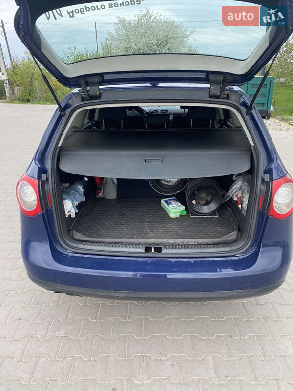 Универсал Volkswagen Passat 2006 в Радехове