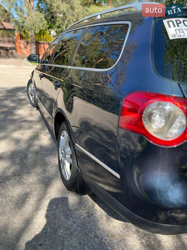 Универсал Volkswagen Passat 2008 в Харькове