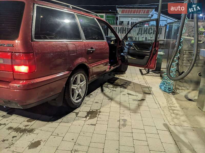 Универсал Volkswagen Passat 1994 в Мукачево