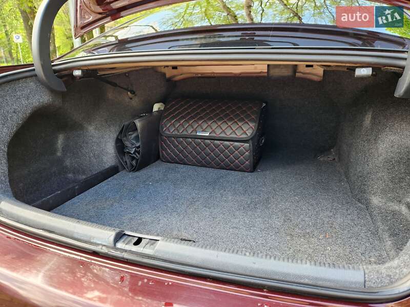 Седан Volkswagen Passat 2013 в Киеве