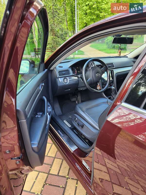 Седан Volkswagen Passat 2013 в Киеве