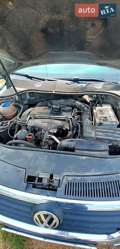 Седан Volkswagen Passat 2005 в Одессе