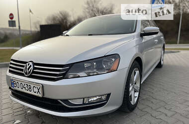 Седан Volkswagen Passat 2015 в Тернополе