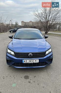 Седан Volkswagen Passat 2017 в 
