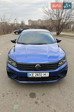 Седан Volkswagen Passat 2017 в Кривом Роге